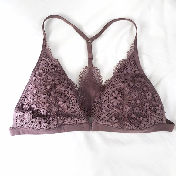 4/25 🌹Victoria's Secret Lavender Lace Bralette